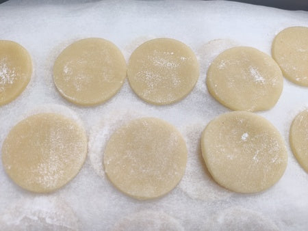 Flødebollebunde store (1 kasse - 770 stk)